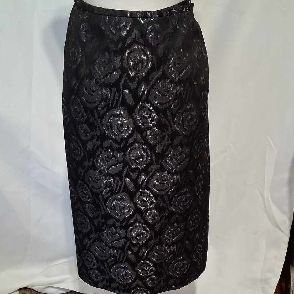 Le Suit Black and Silver Patterned Pencil Skirt - Picture 4 of 9